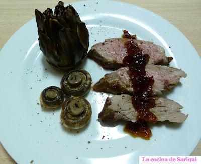 Presa Ibérica con alcachofas al horno y concurso en Recetas de Recupete