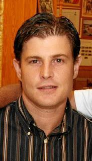 FELIX CRESPO, JUGADOR DEL PLUS ULTRA DE ALMERÍA LUCHA POR SOBREVIVIR A UN INFARTO