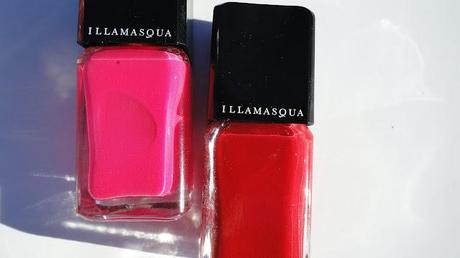 Guarda con el reflejo de mi Illamasqua Collide.