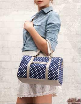 Lunares y volantes pisan el albero