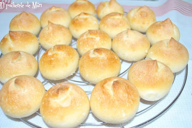 PANECILLOS DE PAN BLANCO CON POLISH DE YOGUR