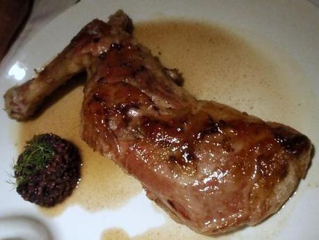Espatlla de cabrit cuita a baixa temperatura a Antaviana de Figueres