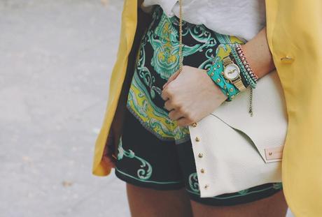 Yellow! collagevintage