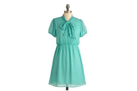 vestido de lunares turquesa