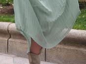 Falda plisada verde larga