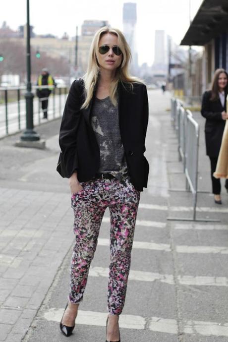 PRINTED PANTS