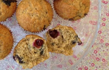 recetas delikatissen recetas de magdalenas con fruta recetas de cupcakes receta magdalenas de arándanos y plátano Receta de blueberry banana muffins postres delikatissen muffins decoradas muffins arandanos muffin fotos de postres delikatissen fotos de muffins fotos de cupcakes fotos bonitas de postres decoracion muffins decoracion en cocina cup cakes cakes cake delikatissen Blueberry banana muffins 