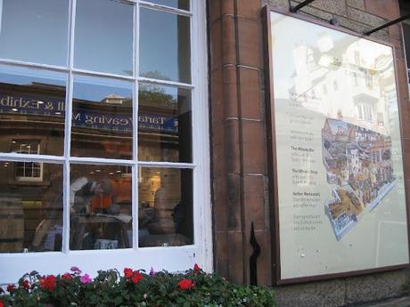 EDIMBURGO : ¿Nos vamos de Festival? Descubre donde dormir en Edimburgo.