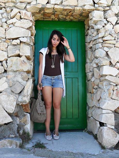 Look of the day: Denim Shorts Denimshorts_lovelystyle6