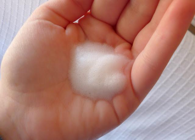 Eau de Mousse Micellaire aux 3 Roses de Nuxe