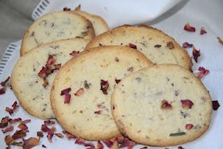 Galletas de pétalos de rosas