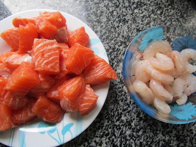 Empanada de salmón y gambas