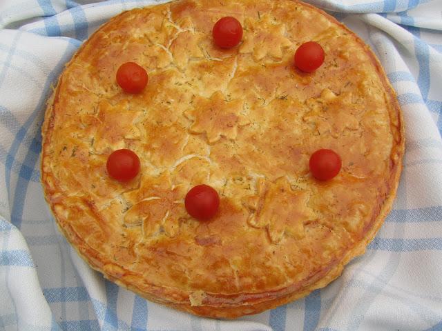 Empanada de salmón y gambas