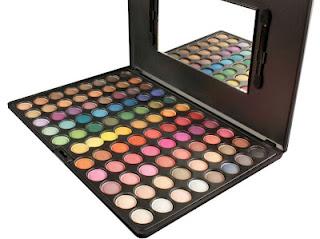 Cuál de estas paletas de Coastal Scents  os gustaría que sorteara en el blog.