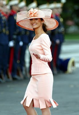 Telma Ortiz se casó vestida de blanco y con muletas