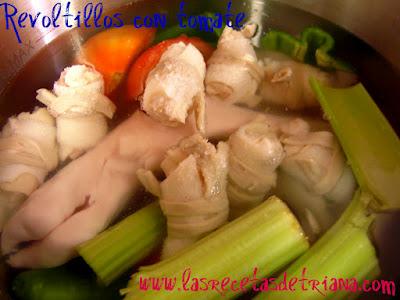 Revoltillos con tomate