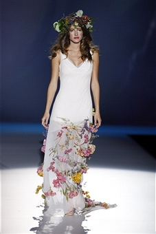 Malena Costa en Barcelona Bridal Fashion Week 2012