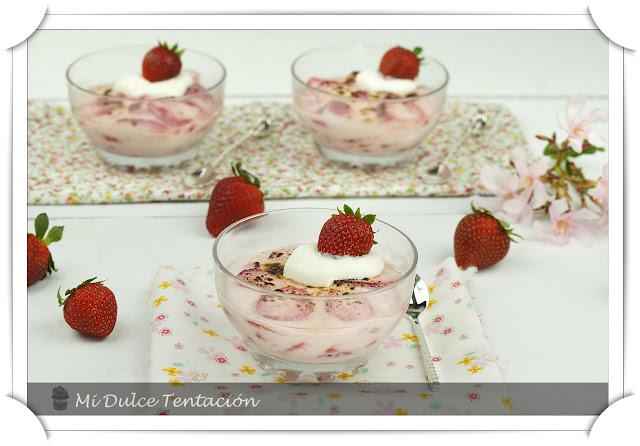 Fresas con Yogurt Griego al Caramelo