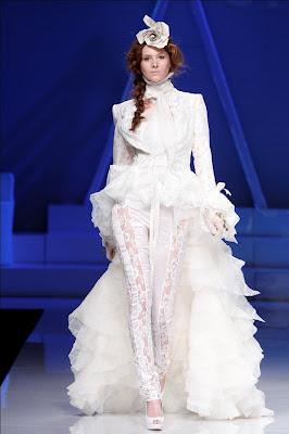 YolanCris y su colección de novia 2013 “Seven Promises” sorprende en la Pasarela Gaudí 2013 con nuevos y románticos diseños