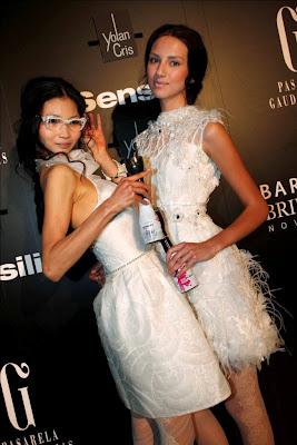 YolanCris y su colección de novia 2013 “Seven Promises” sorprende en la Pasarela Gaudí 2013 con nuevos y románticos diseños