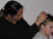 niños molestos piojos