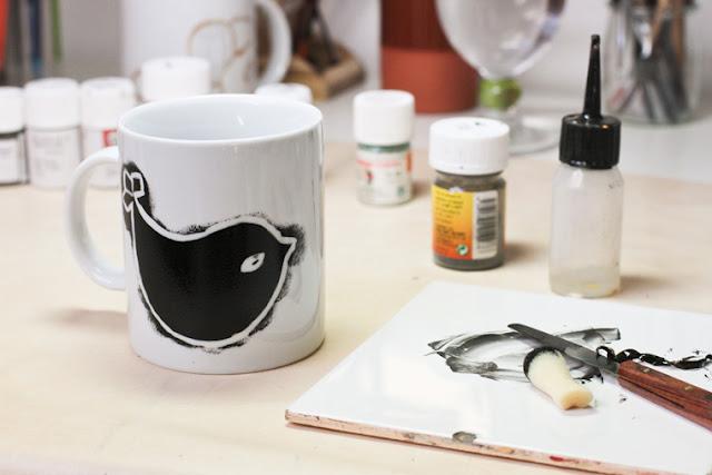 Pintar tazas y jarrones ¿Te atreves?