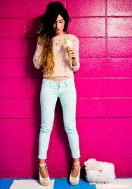 pastel look, jeans strecht, pitillos con tacón