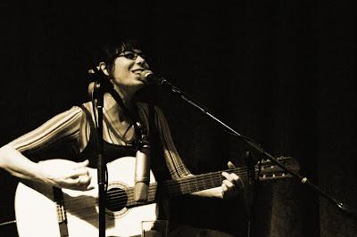 Flopa, Minimal y una charla agradable