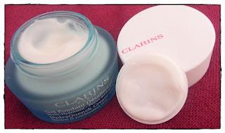 Hidraquench de Clarins: serum y gel hidratantes
