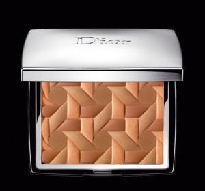 Nude-Glow-poudre-Ete-002 Nude Glow poudre Ete 002 300x279 Paso a paso de un maquillaje de Primavera con Junior Cedeño para Dior y su nueva BB Cream