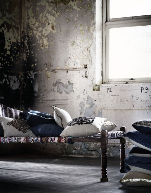 El magnífico universo textil de Aura