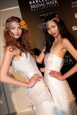 Raimon Bundó llena la Pasarela Gaudí de luz y color inspirandose en cuadros de Monet