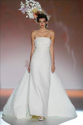 Raimon Bundó llena la Pasarela Gaudí de luz y color inspirandose en cuadros de Monet