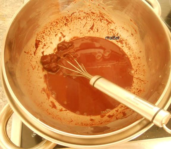 Mousse de sólo chocolate y agua (nada mas)
