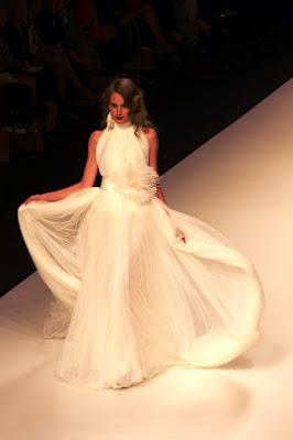 Jordi Dalmau, el showman de las Pasarelas, nos sorprende este año con vestidos de “Cuentos de Hadas”