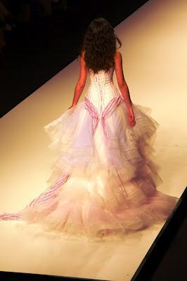 Jordi Dalmau, el showman de las Pasarelas, nos sorprende este año con vestidos de “Cuentos de Hadas”