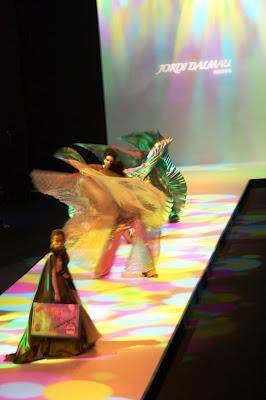 Jordi Dalmau, el showman de las Pasarelas, nos sorprende este año con vestidos de “Cuentos de Hadas”