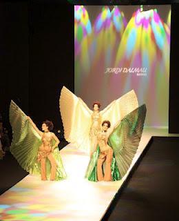 Jordi Dalmau, el showman de las Pasarelas, nos sorprende este año con vestidos de “Cuentos de Hadas”