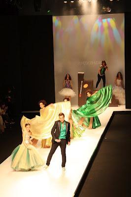 Jordi Dalmau, el showman de las Pasarelas, nos sorprende este año con vestidos de “Cuentos de Hadas”