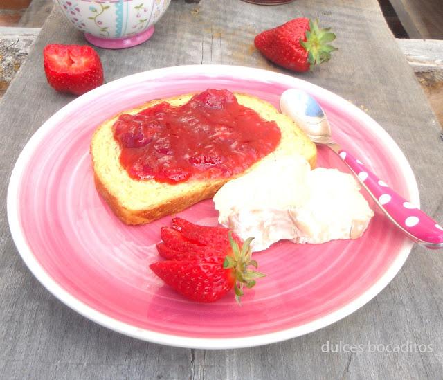 MERMELADA CASERA DE FRESA Y VAINILLA