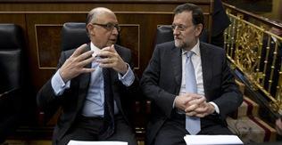 CRISTOBAL MONTORO Y MARIANO RAJOY Pleno del Congreso FOTO:Alberto Cuellar 16/05/2012 MADRID