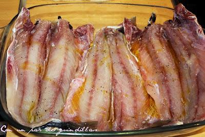 Jurel al horno con vinagreta de tomates secos y tomillo