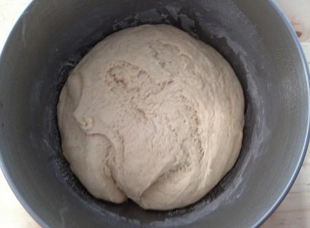 recetas para meriendas recetas para cumpleaños recetas para brunch recetas fáciles de pan y bollería recetas de pan casero recetas de pan postres nórdicos postres escandinavos fotografías de pan y repostería bollos medias noches hechos en casa bollos de harina y cardamomo bollos caseros blogs de repostería blogs de recetas 