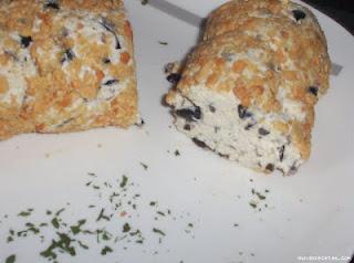 100 grs de queso azul -250 grs de queso blando graso (tip...