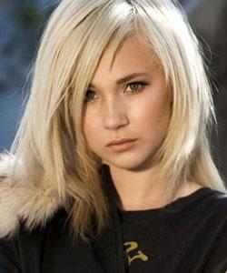 Juno Temple se incorpora a Maléfica