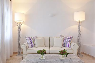 Los Otros Interiores Rusticos del Griegos