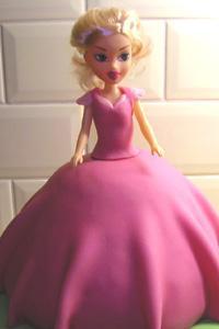 Paso a paso: Tarta barbie princesa