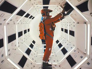 LA ECONOMÍA Y HAL 9000.