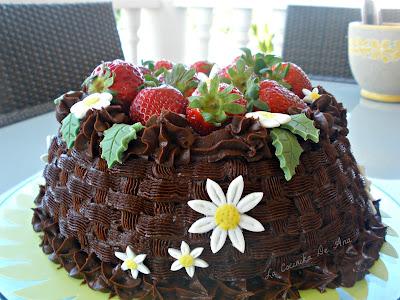 TARTA CESTA DE TERCIOPELO ROJO