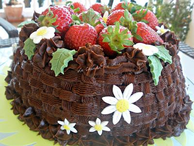 TARTA CESTA DE TERCIOPELO ROJO